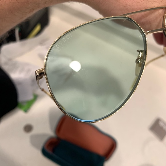 GUCCI sunglasses - Picture 2 of 6